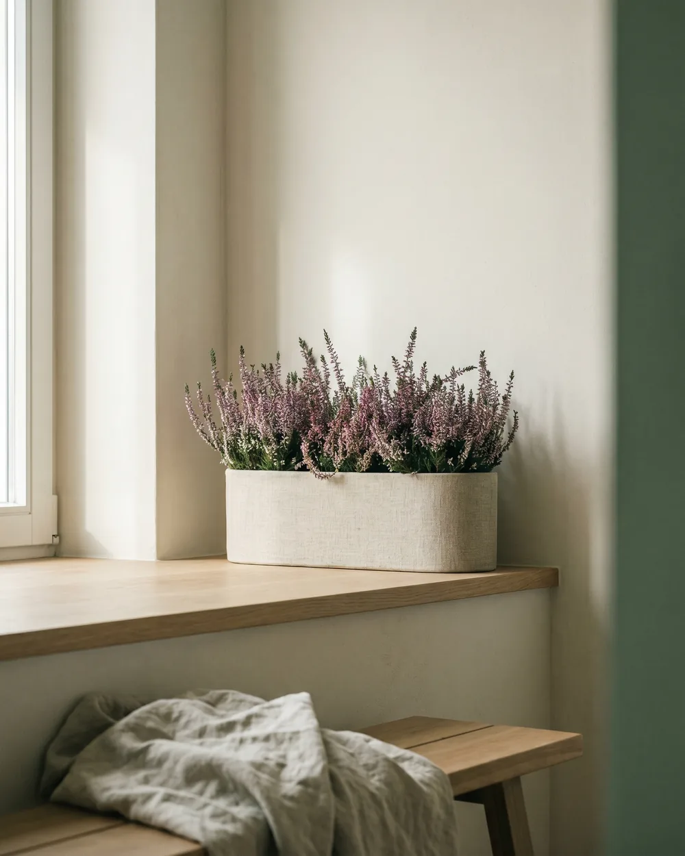 Besenheide styliert im Wohnraum